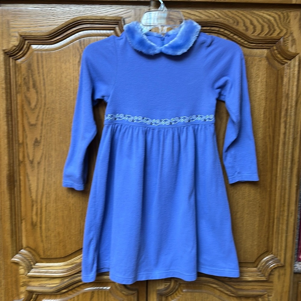 Periwinkle blue Gymboree girls dress size
XX-L  7 years   100 % cotton